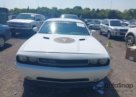 2013 Dodge Challenger Sxt Plus из США, поврежденный, VIN 2C3CDYAGXDH562201